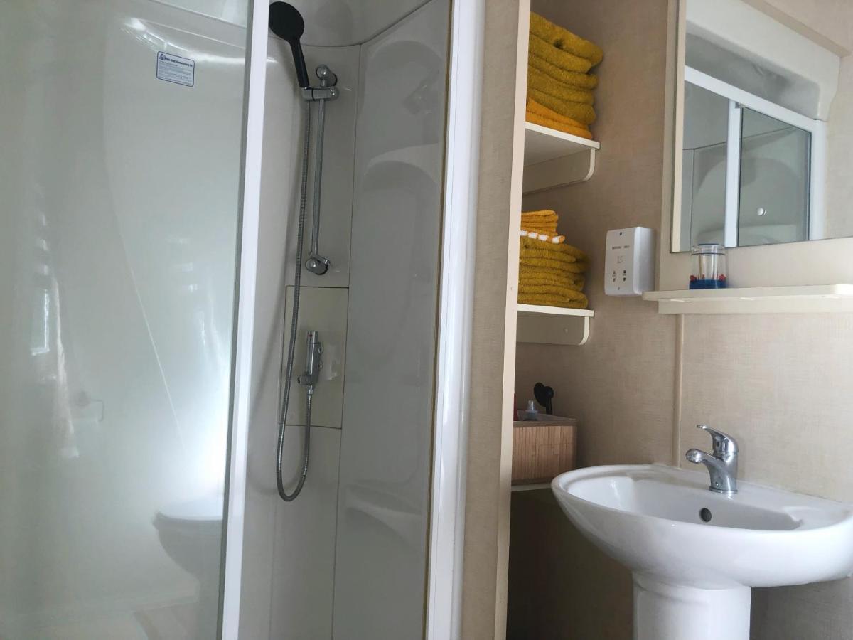 Coco Beach House Op Recreatiepark De Wielen سينت مارتن المظهر الخارجي الصورة